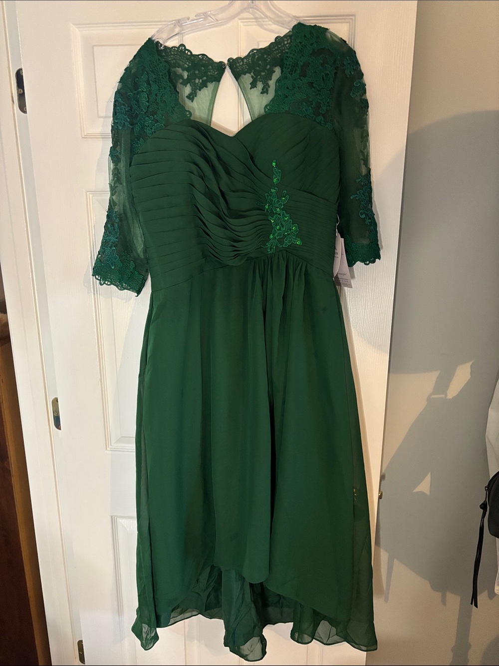 Emerald Lace-Accent Chiffon Midi Dress